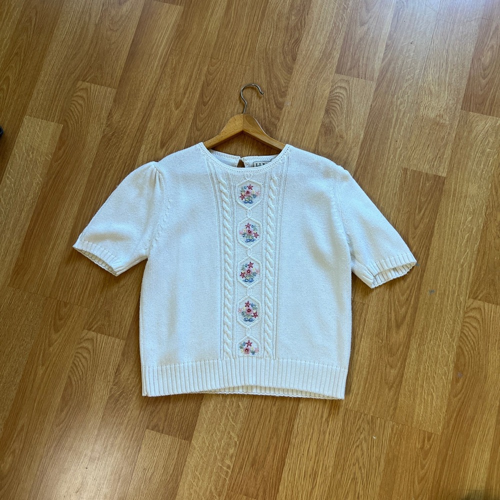 Vintage LL Bean Floral Embroidered Short Sleeve Sweater Large Cottagecore Granny